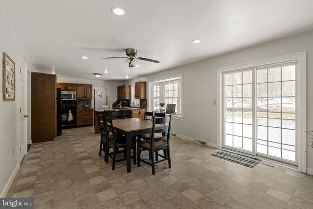 2337 LAUREL TOP CIR, Narvon, PA 17555
