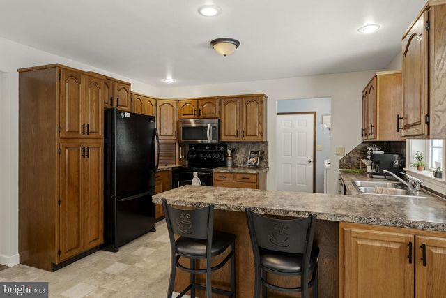 2337 LAUREL TOP CIR, Narvon, PA 17555