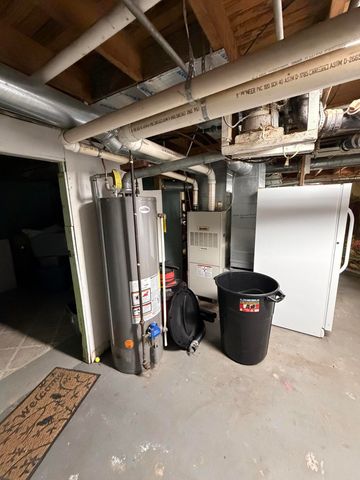 156 S Stearns Street, Barryton, MI 49305