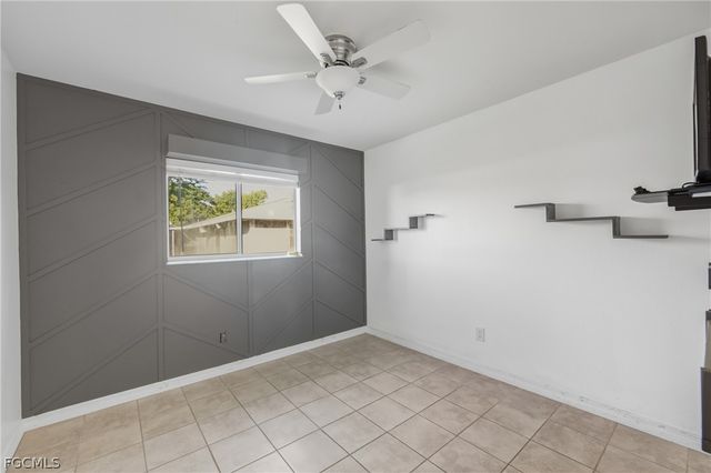 1204 NE 10th TER, Cape Coral, FL 33909
