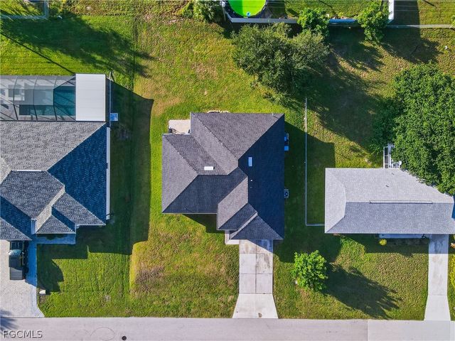 1204 NE 10th TER, Cape Coral, FL 33909