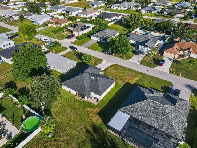 1204 NE 10th TER, Cape Coral, FL 33909