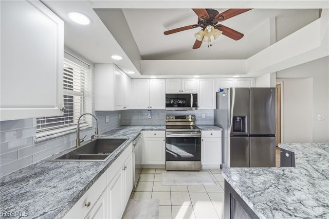 1204 NE 10th TER, Cape Coral, FL 33909