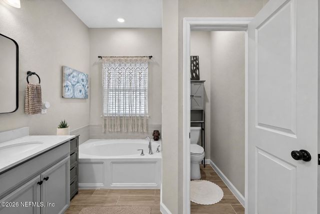 9717 LOVAGE Lane, Jacksonville, FL 32219