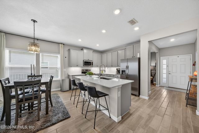 9717 LOVAGE Lane, Jacksonville, FL 32219