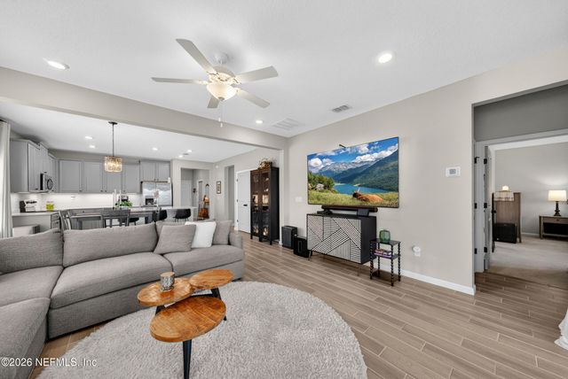 9717 LOVAGE Lane, Jacksonville, FL 32219