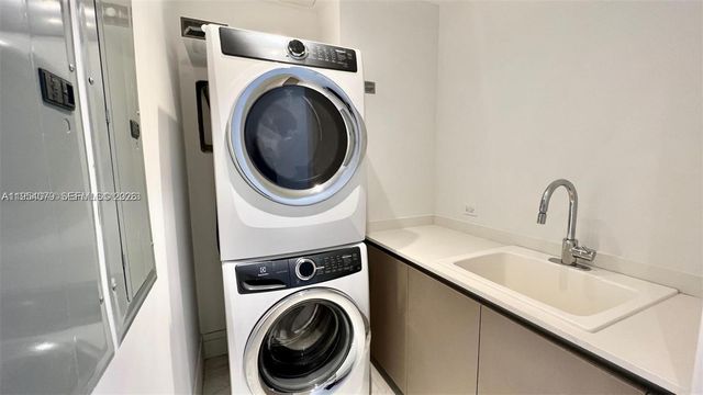 17141 Collins Ave 3102, Sunny Isles Beach, FL 33160