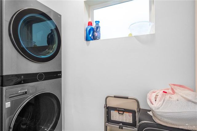 6706 N 11th Lane, Mcallen, TX 78504