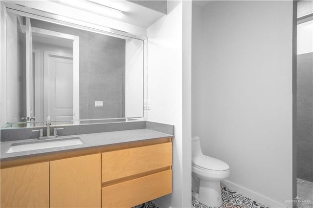 6706 N 11th Lane, Mcallen, TX 78504