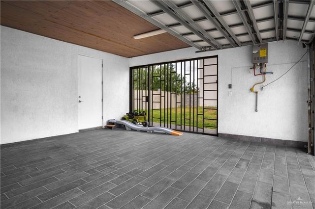 6706 N 11th Lane, Mcallen, TX 78504