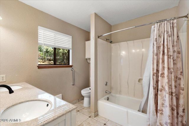 1786 ROLLING HILLS Drive, Prescott, AZ 86303