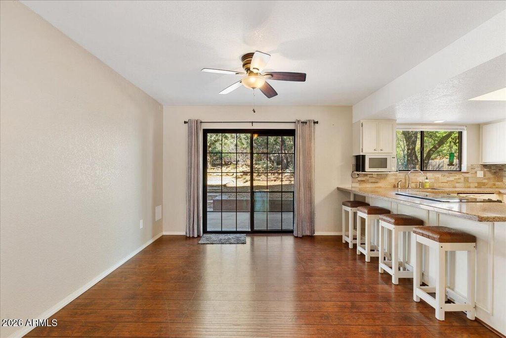 Image 10 of property listing at 1786 ROLLING HILLS Drive, Prescott, AZ 86303