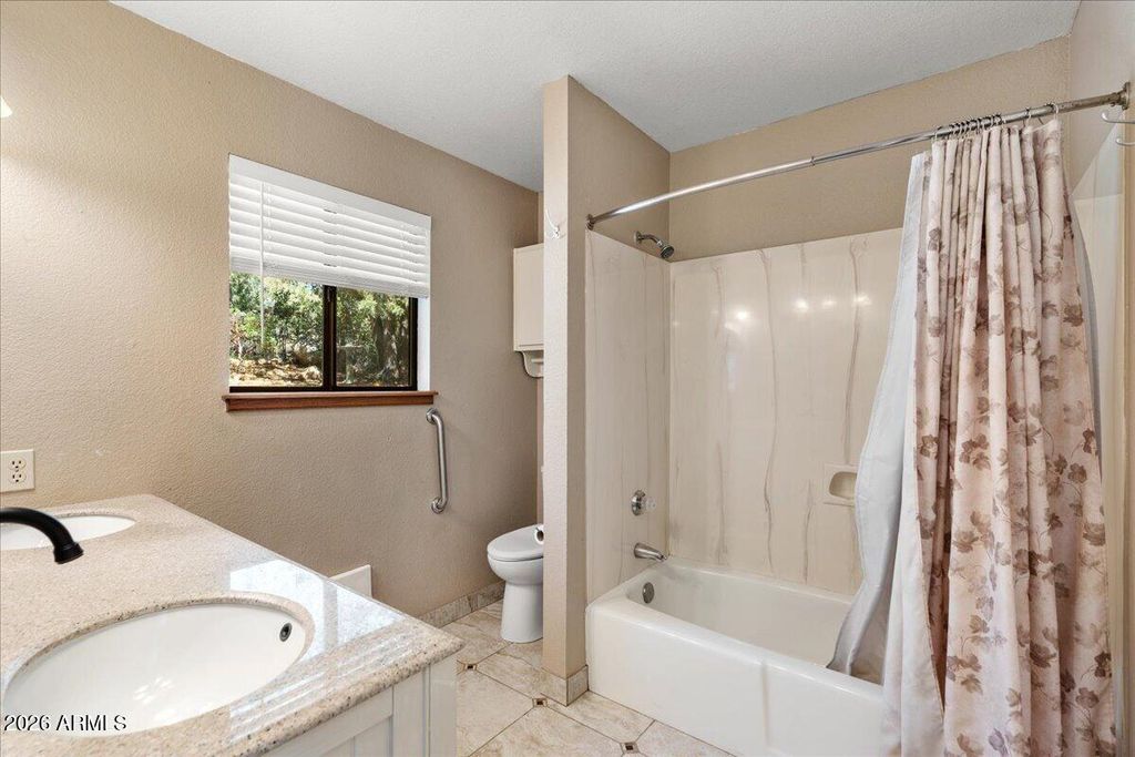 Image 19 of property listing at 1786 ROLLING HILLS Drive, Prescott, AZ 86303