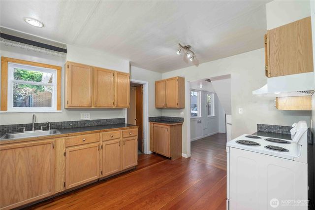 1510 E Sunset Drive, Bellingham, WA 98226