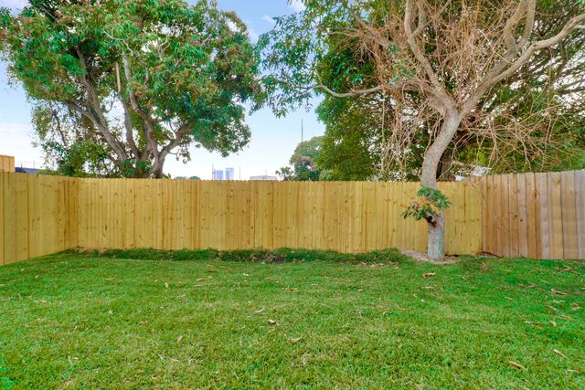 706 21st Street, West Palm Beach, FL 33407