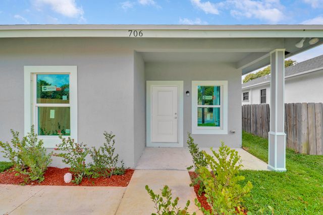 706 21st Street, West Palm Beach, FL 33407