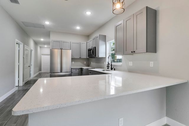 706 21st Street, West Palm Beach, FL 33407