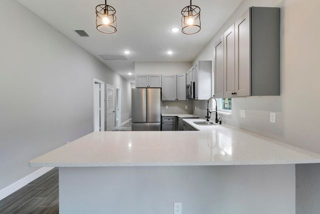 706 21st Street, West Palm Beach, FL 33407