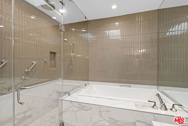 1173 S Point View Street, Los Angeles, CA 90035
