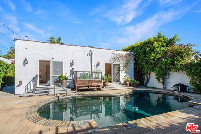 1173 S Point View Street, Los Angeles, CA 90035