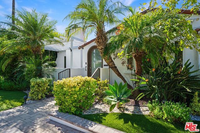 1173 S Point View Street, Los Angeles, CA 90035