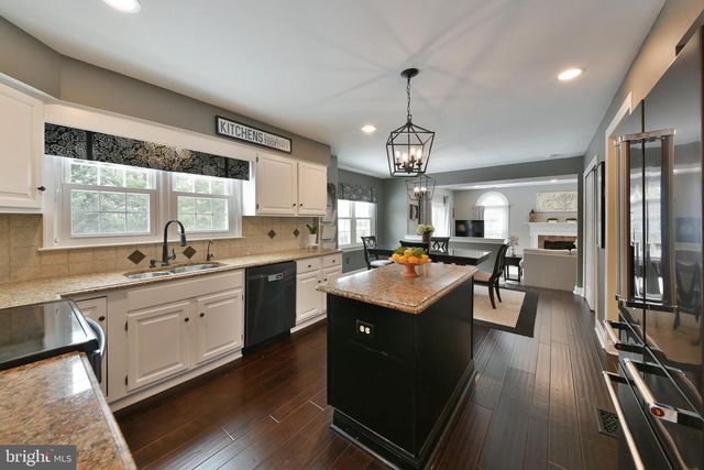 443 KNOLLBROOK DR, Langhorne, PA 19047