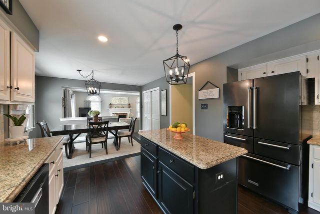 443 KNOLLBROOK DR, Langhorne, PA 19047