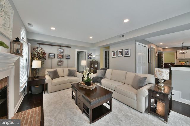 443 KNOLLBROOK DR, Langhorne, PA 19047