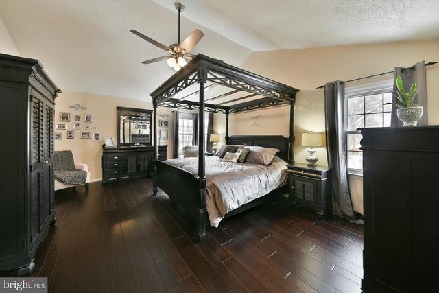 443 KNOLLBROOK DR, Langhorne, PA 19047