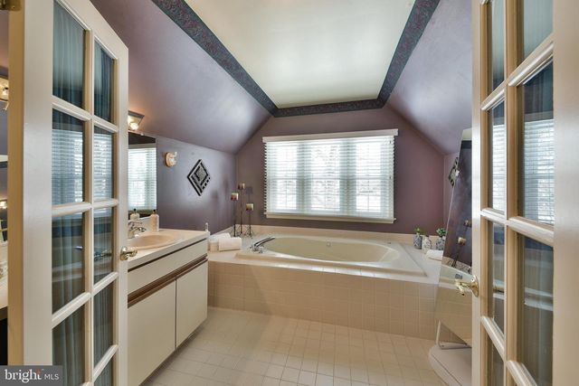 443 KNOLLBROOK DR, Langhorne, PA 19047