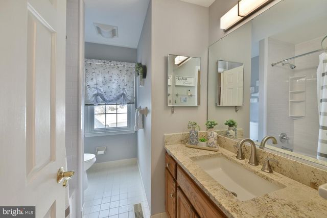 443 KNOLLBROOK DR, Langhorne, PA 19047