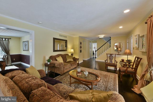 443 KNOLLBROOK DR, Langhorne, PA 19047