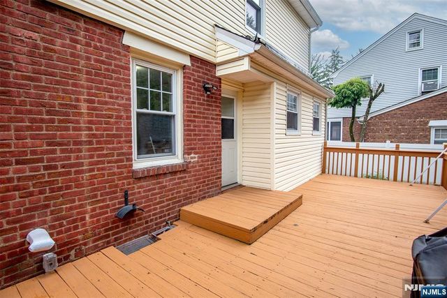 16 Wolcott Road, Dumont, NJ 07628