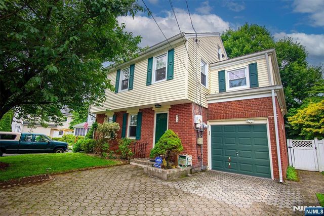 16 Wolcott Road, Dumont, NJ 07628