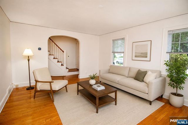 16 Wolcott Road, Dumont, NJ 07628