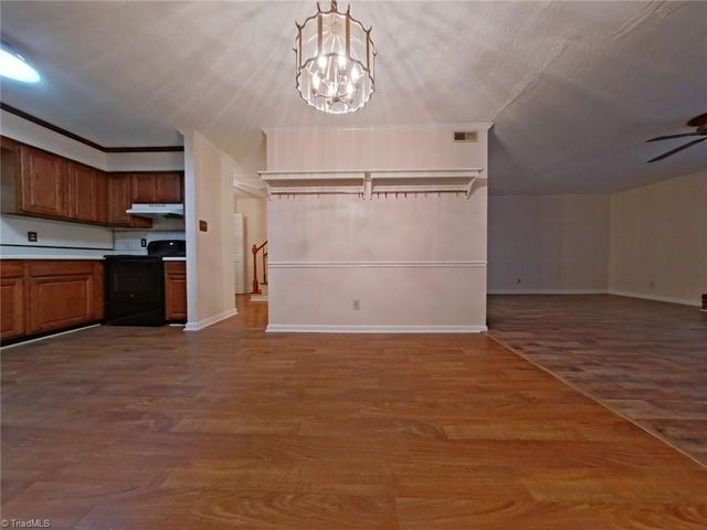 1177 Glendale Drive, Greensboro, NC 27406