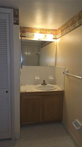 3540 32ND AVENUE N 214, St Petersburg, FL 33713