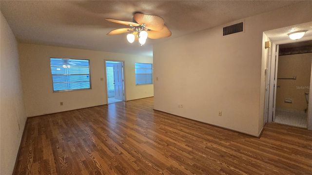 3540 32ND AVENUE N 214, St Petersburg, FL 33713