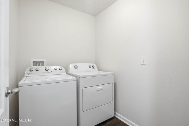 7862 MEADOW WALK Lane, Jacksonville, FL 32256