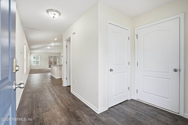 7862 MEADOW WALK Lane, Jacksonville, FL 32256