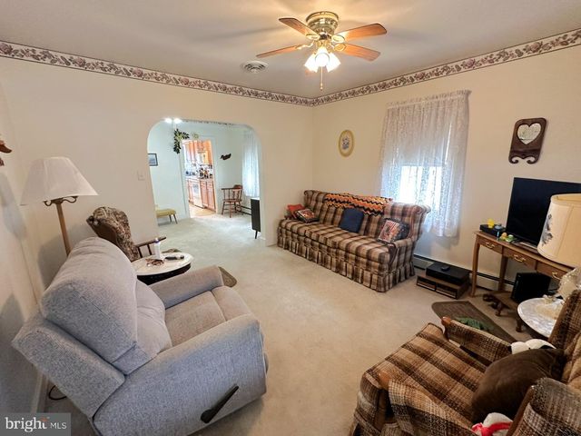 45 JAMES AVE, Littlestown, PA 17340