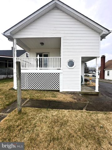 45 JAMES AVE, Littlestown, PA 17340