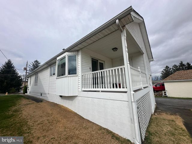 45 JAMES AVE, Littlestown, PA 17340