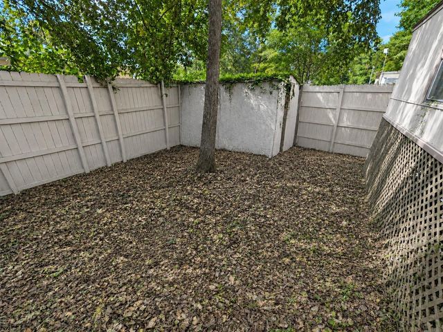 142 Aspen, Livingston, TX 77351