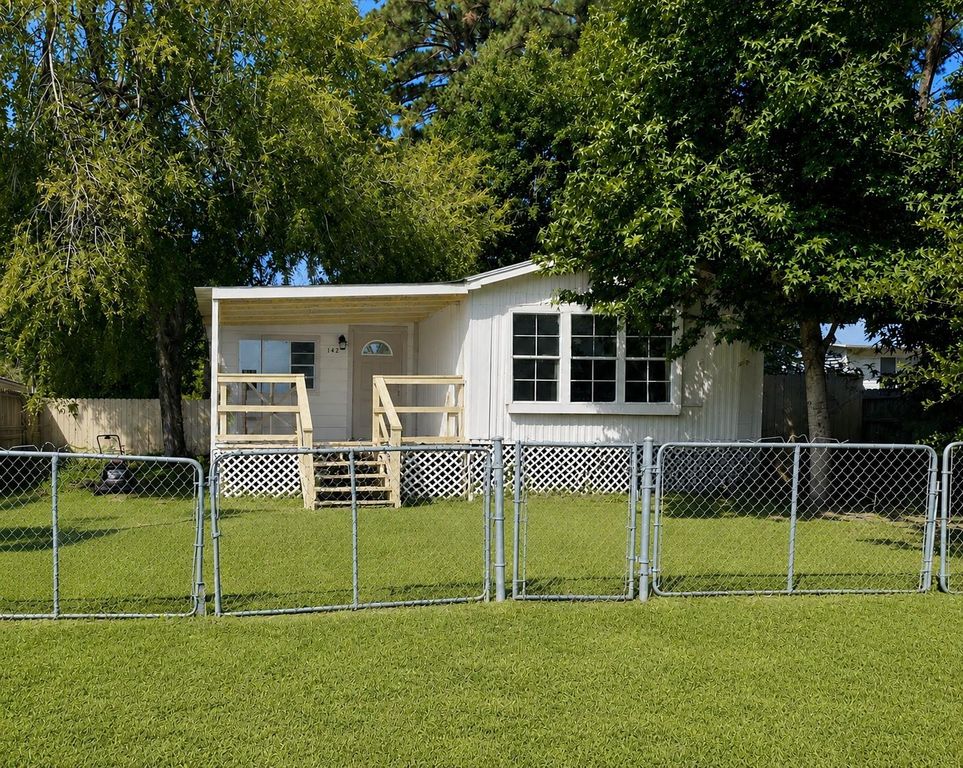 142 Aspen, Livingston, TX 77351