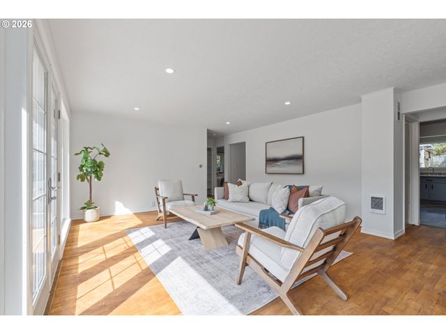 91 TOMBLESON Rd, Stevenson, WA 98648