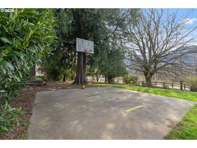 91 TOMBLESON Rd, Stevenson, WA 98648