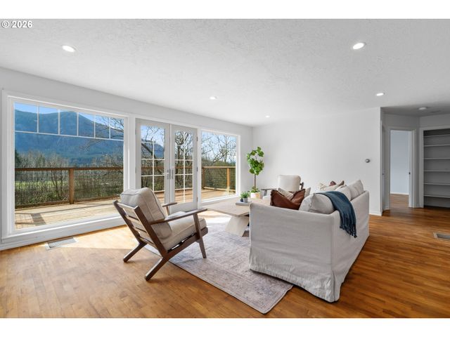 91 TOMBLESON Rd, Stevenson, WA 98648