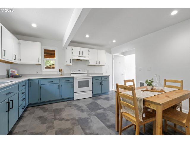 91 TOMBLESON Rd, Stevenson, WA 98648