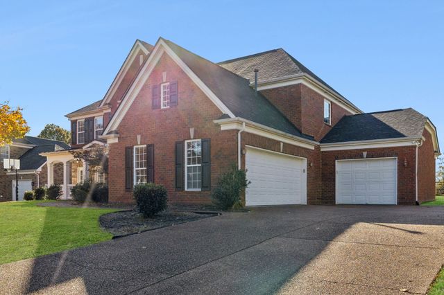 102 Oglethorpe Ave, Gallatin, TN 37066